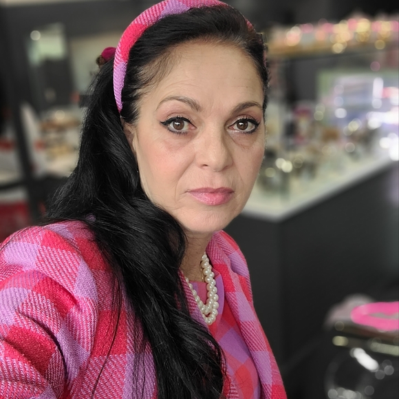 Meet your Posher, Frankie "BROOKLYN" - Picture 3 of 7